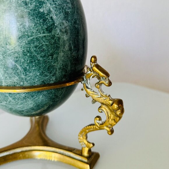 Vintage Large Granite Egg with Brass Tripod Stand – Made in Korea - Picture 2 of 5